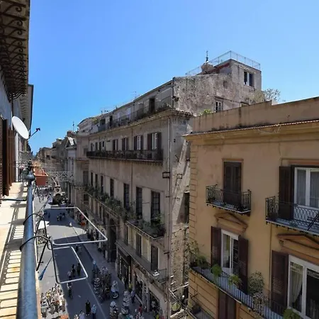 Iflat Casa Teso Con Terrazza Sui Tetti Apartment Palermo Exterior photo